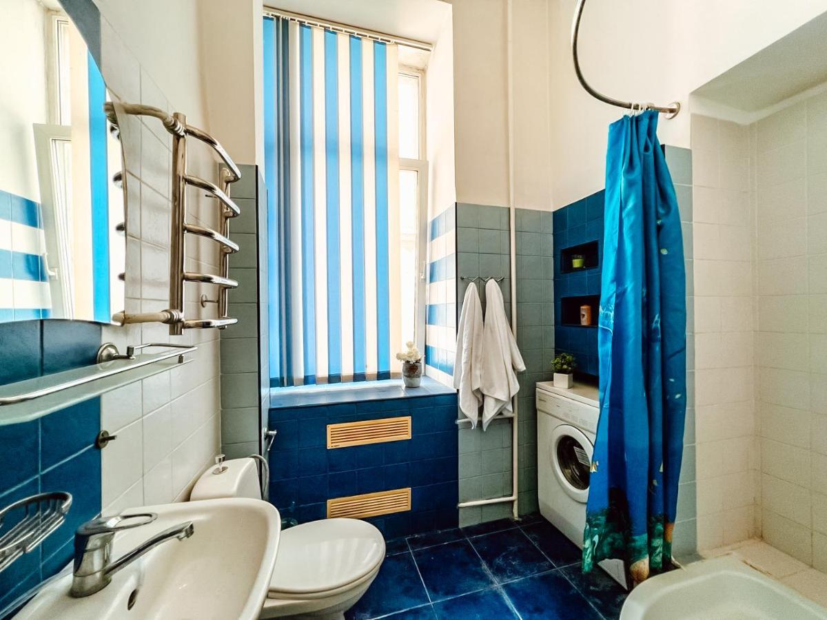Apartment In The Historic Center キエフ エクステリア 写真