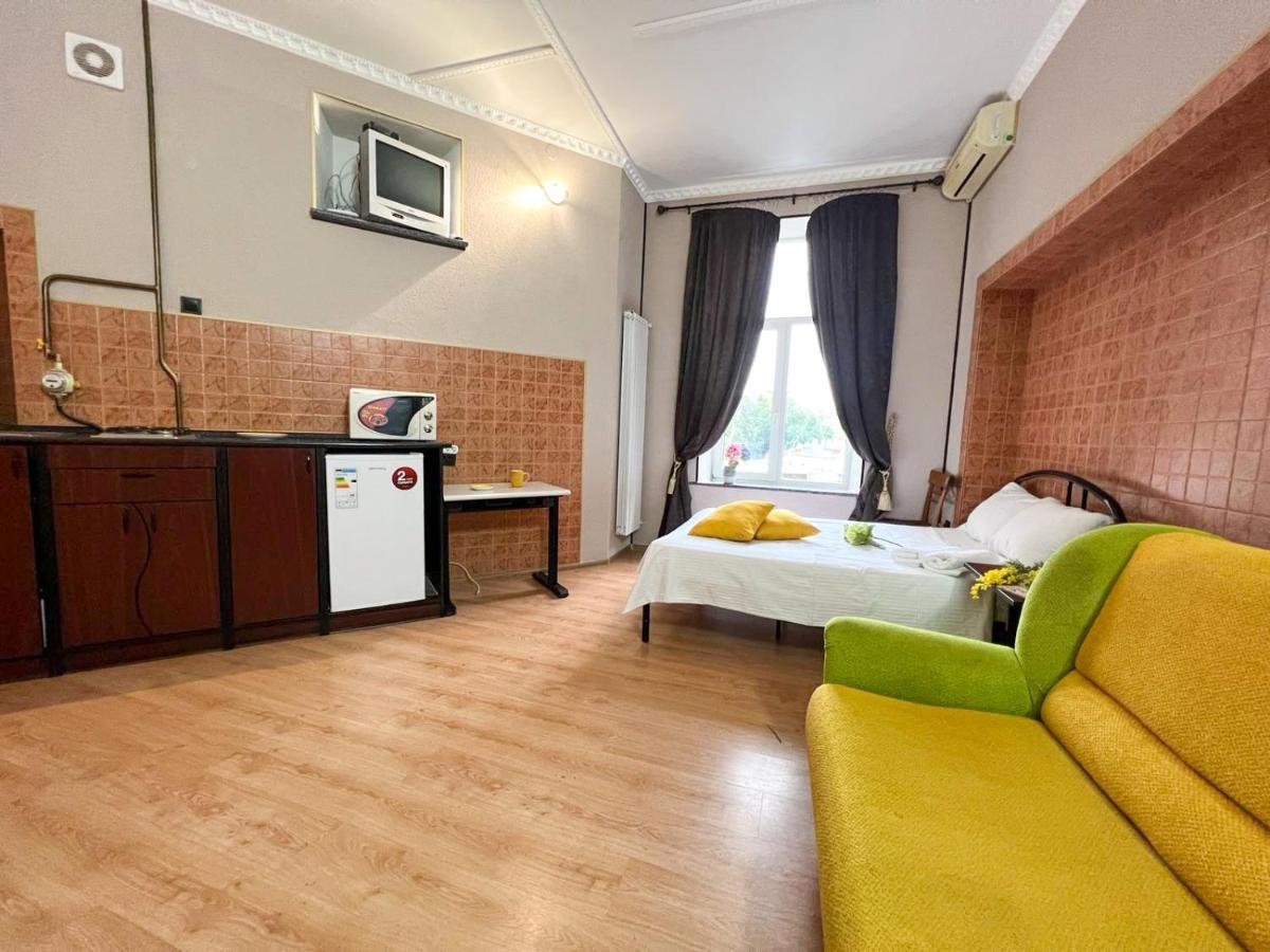 Apartment In The Historic Center キエフ エクステリア 写真