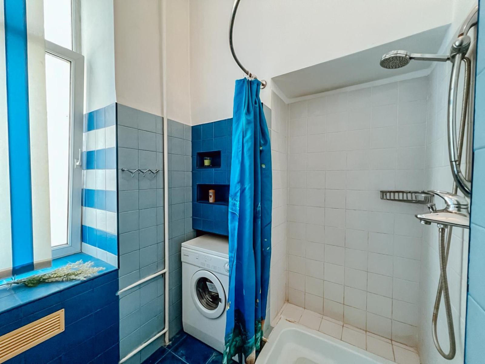 Apartment In The Historic Center キエフ エクステリア 写真